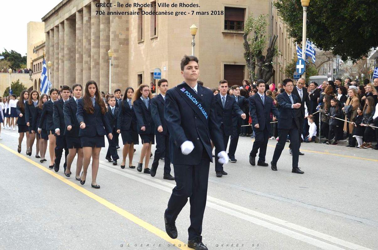 264- Rhodes- Defile Dodecanese grec.JPG